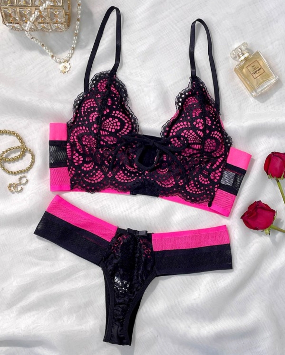 Ensemble de lingerie en dentelle à détail noué colorblock
