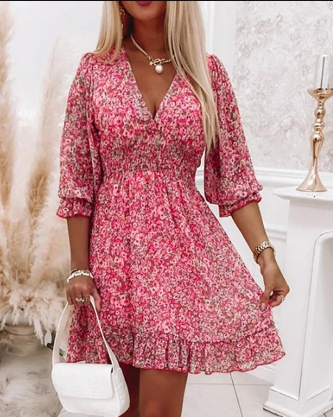 Robe décontractée rose Froncée  à petites fleurs et manches lanterne volants