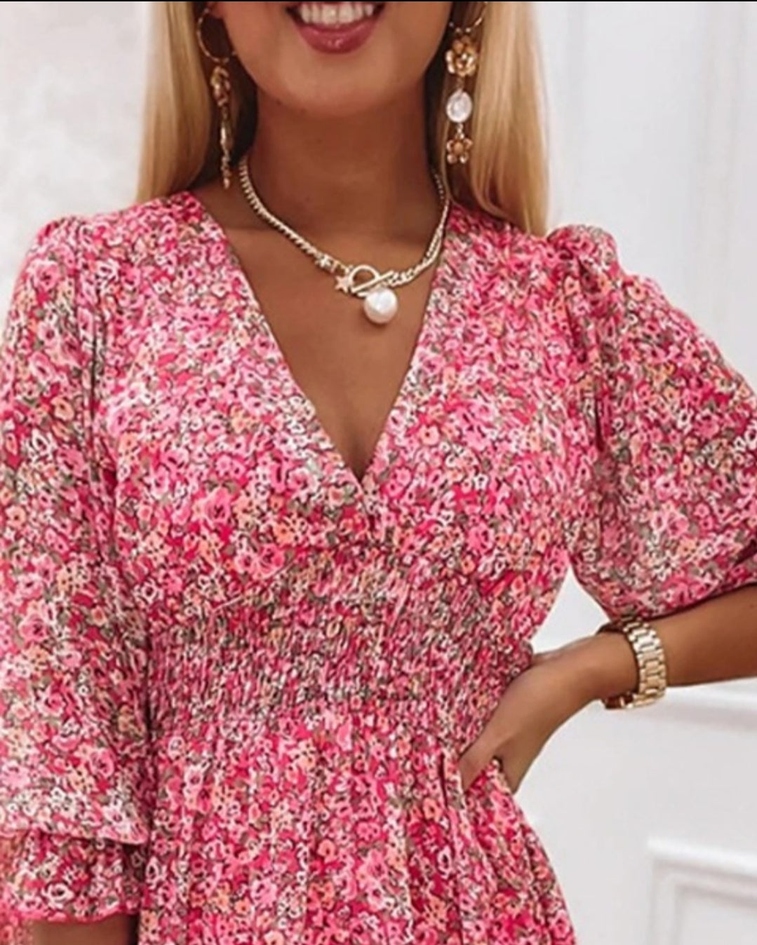 Robe décontractée rose Froncée  à petites fleurs et manches lanterne volants