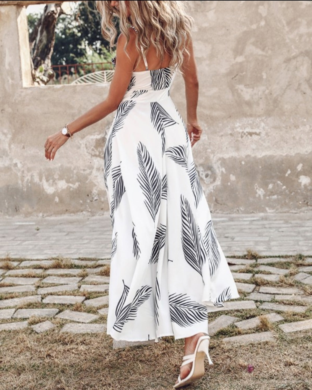 Robe décontractée longue nouée à imprimé feuilles et bouton découpes sur le devant
