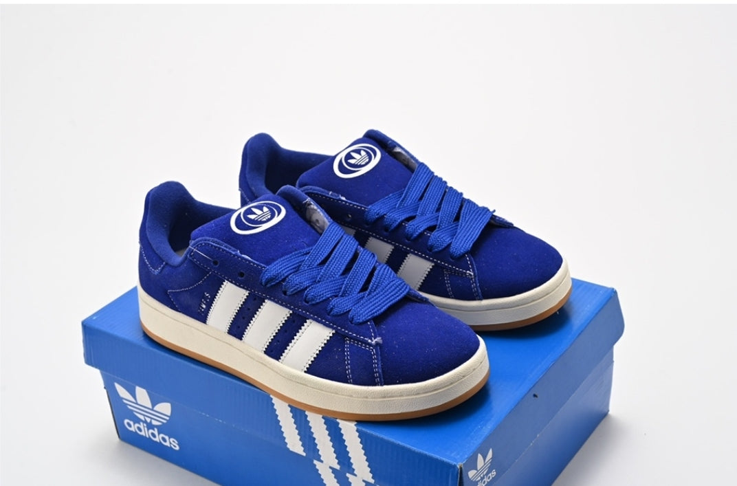 Les baskets Adidas Campus allient un style intemporel à un confort supérieur.
 design classique, pas cher. Le moins cher.