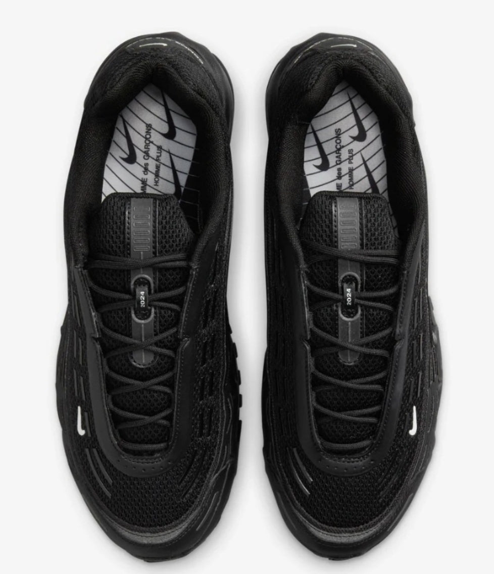 Découvrez les Baskets Nike Air Max TL 2.5 x COMME DES GARÇONS Black, fusion parfaite de style et confort. Procurez-vous cette paire unique !