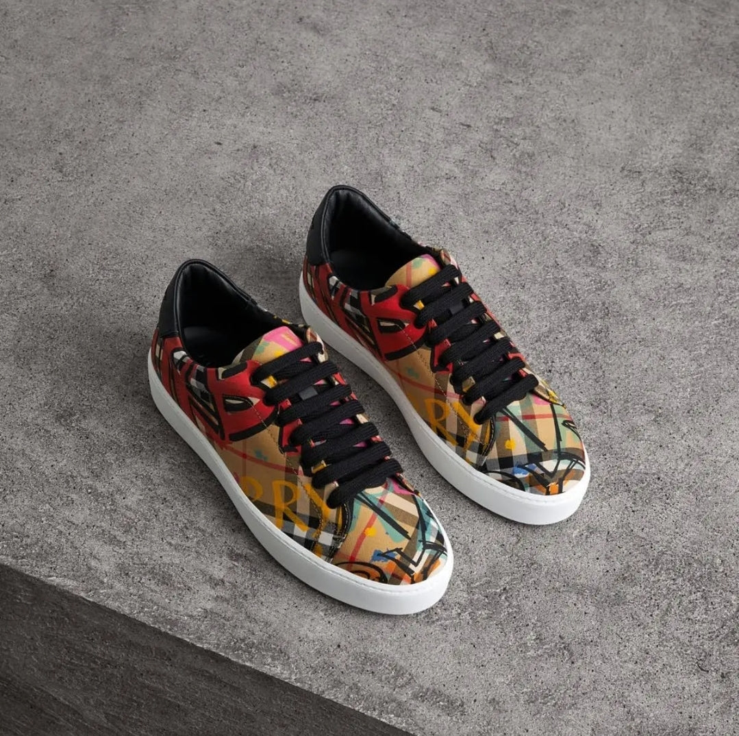 Les baskets Burberry incarnent un style emblématique et une sophistication britannique.

 leur design raffiné. Pas cher. Le moins cher. 
