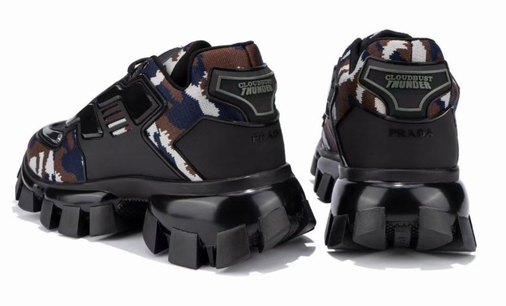 Baskets sneakers 
Prada Cloudbust Thunder High-Tech Camo Blue Brow Sneakers