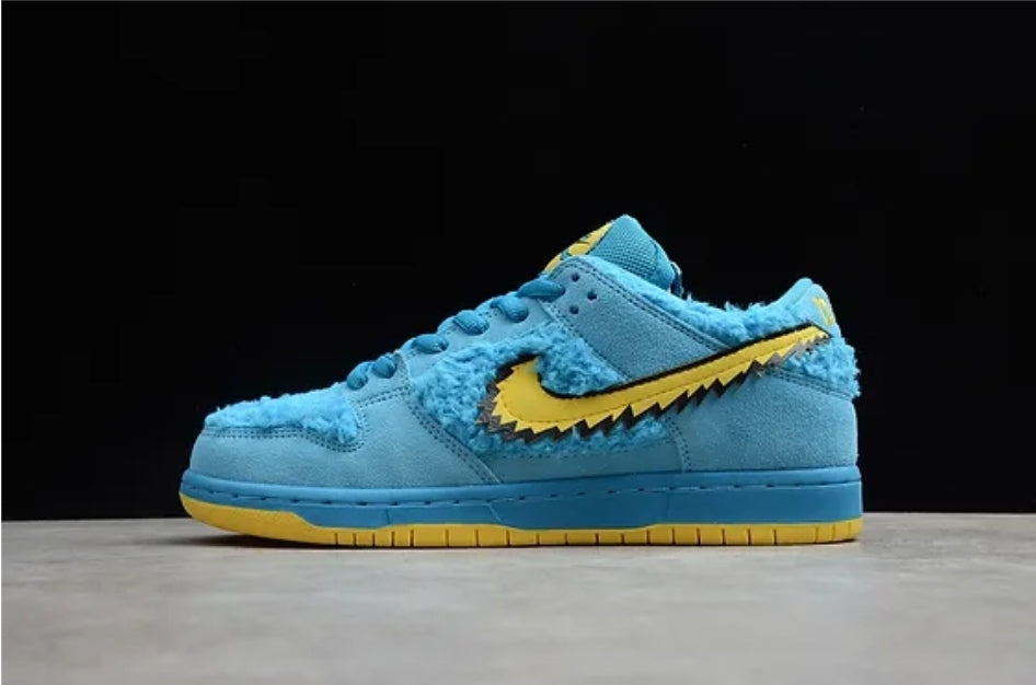 Les baskets Nike SB Dunk allient un style emblématique à un confort supérieur. Leur design légendaire et leurs matériaux de haute qualité. Pas cher.le moins cher .