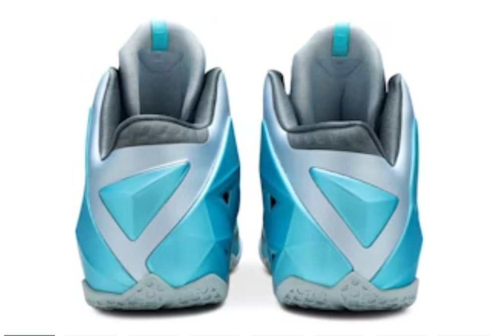Les baskets LeBron James offrent un style emblématique et une performance exceptionnelle.
leur design distinctif.pas cher. Le moins cher.