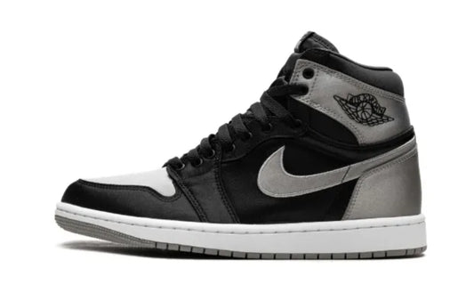 Les baskets Air Jordan 1 offrent un style iconique et une performance légendaire.

 leur design emblématique .pas cher. Le moins cher.