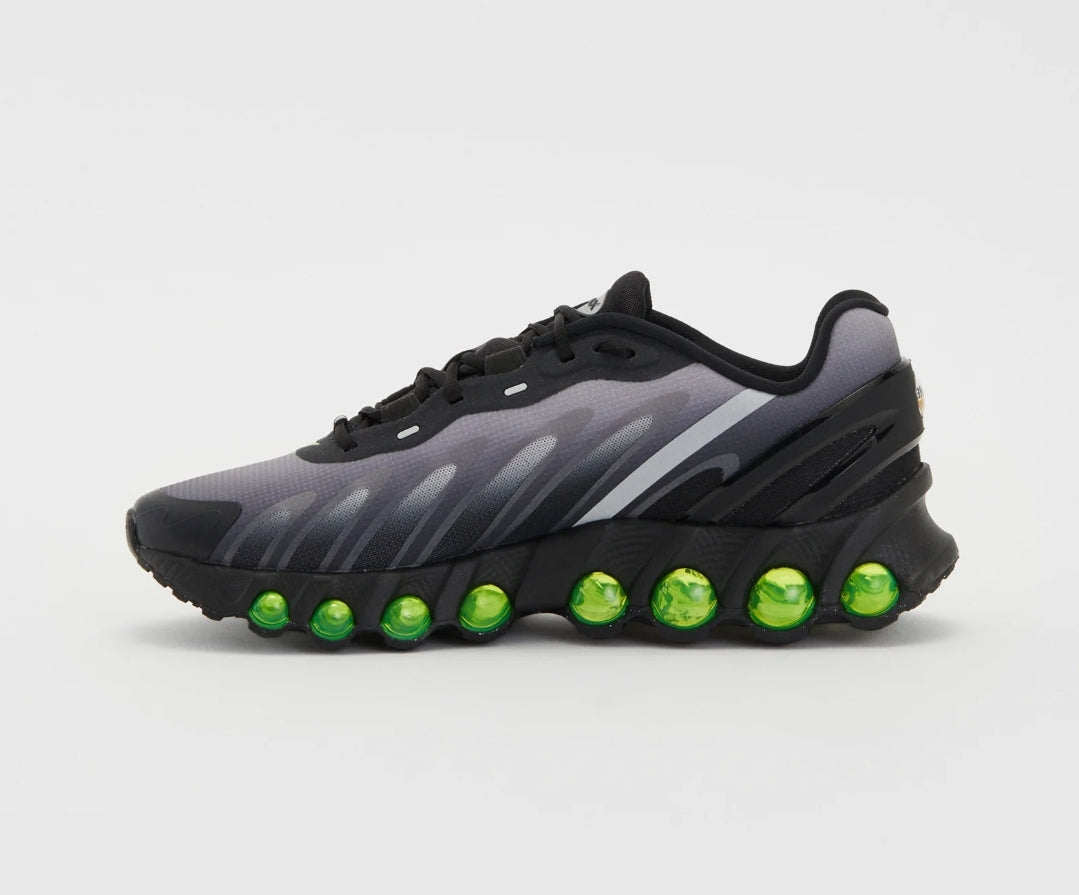 Les baskets Nike Air Max DN8 combinent innovation et design moderne pour offrir un style dynamique et une performance inégalée.pas cher . Le moins cher.
