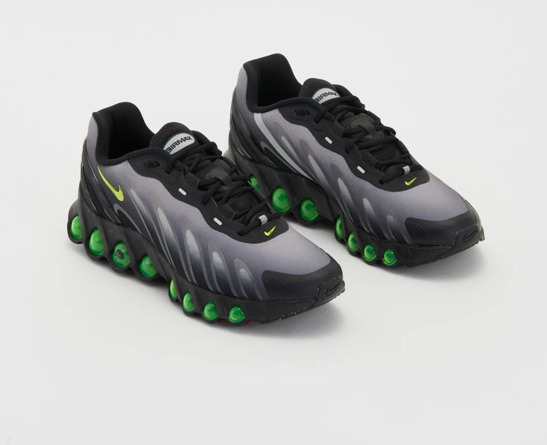 Les baskets Nike Air Max DN8 combinent innovation et design moderne pour offrir un style dynamique et une performance inégalée.pas cher . Le moins cher.