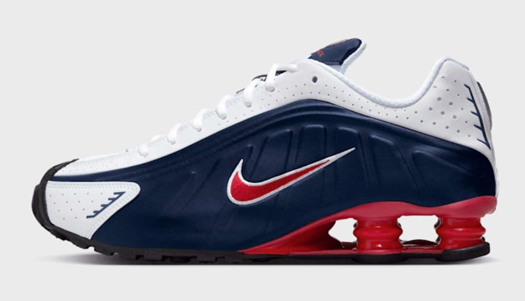 Les baskets Nike Shox R4 combinent style audacieux et innovation technologique exceptionnel et indispensable. Pas Cher. Le moins cher.