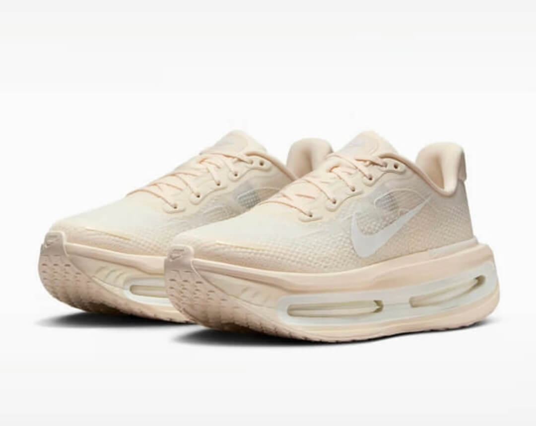 Découvrez les baskets Nike Vomero Premium, alliant confort et performance au quotidien. Faites chaque pas avec une douceur exceptionnelle !