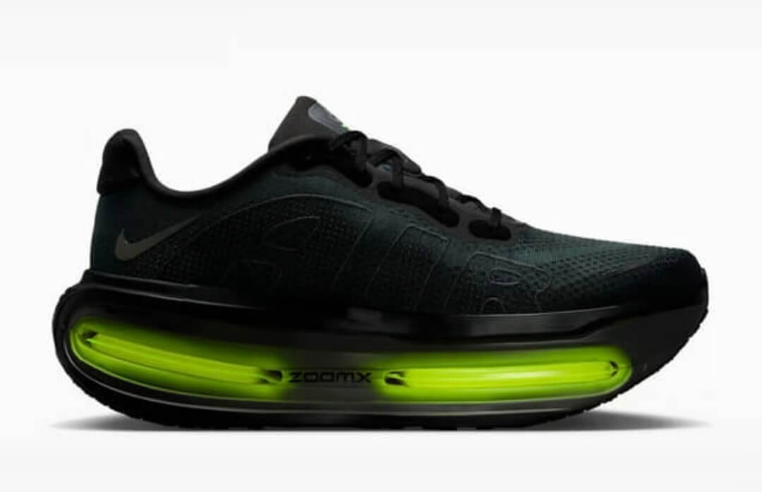 Découvrez les baskets Nike Vomero Premium, alliant confort et performance au quotidien. Faites chaque pas avec une douceur exceptionnelle !