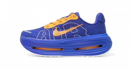 Découvrez les baskets Nike Vomero Premium, alliant confort et performance au quotidien. Faites chaque pas avec une douceur exceptionnelle !