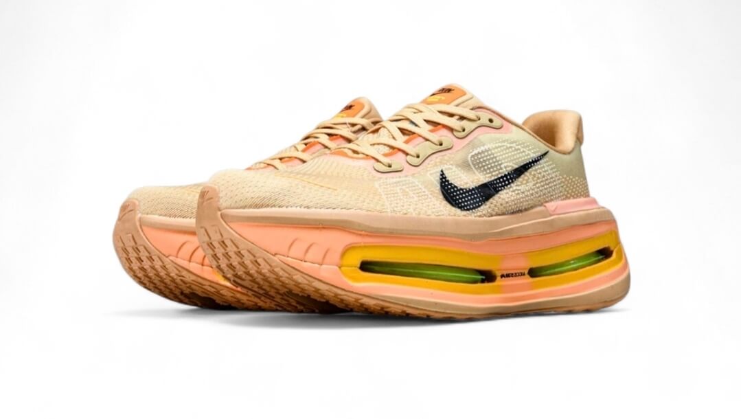 Découvrez les baskets Nike Vomero Premium, alliant confort et performance au quotidien. Faites chaque pas avec une douceur exceptionnelle !