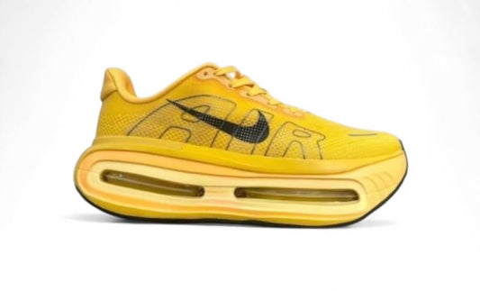 Découvrez les baskets Nike Vomero Premium, alliant confort et performance au quotidien. Faites chaque pas avec une douceur exceptionnelle !