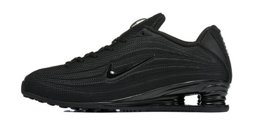 Les baskets Nike Shox NZ combinent style et performance pour les amateurs de mode et les athlètes.pas cher. Le moins cher.