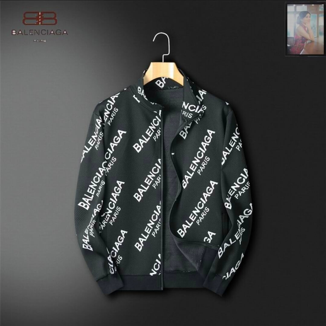 Les ensembles survêtement Balenciaga allient performance et style. Leur design avant-gardiste et leur qualité supérieure. Pas cher. Le moins cher.