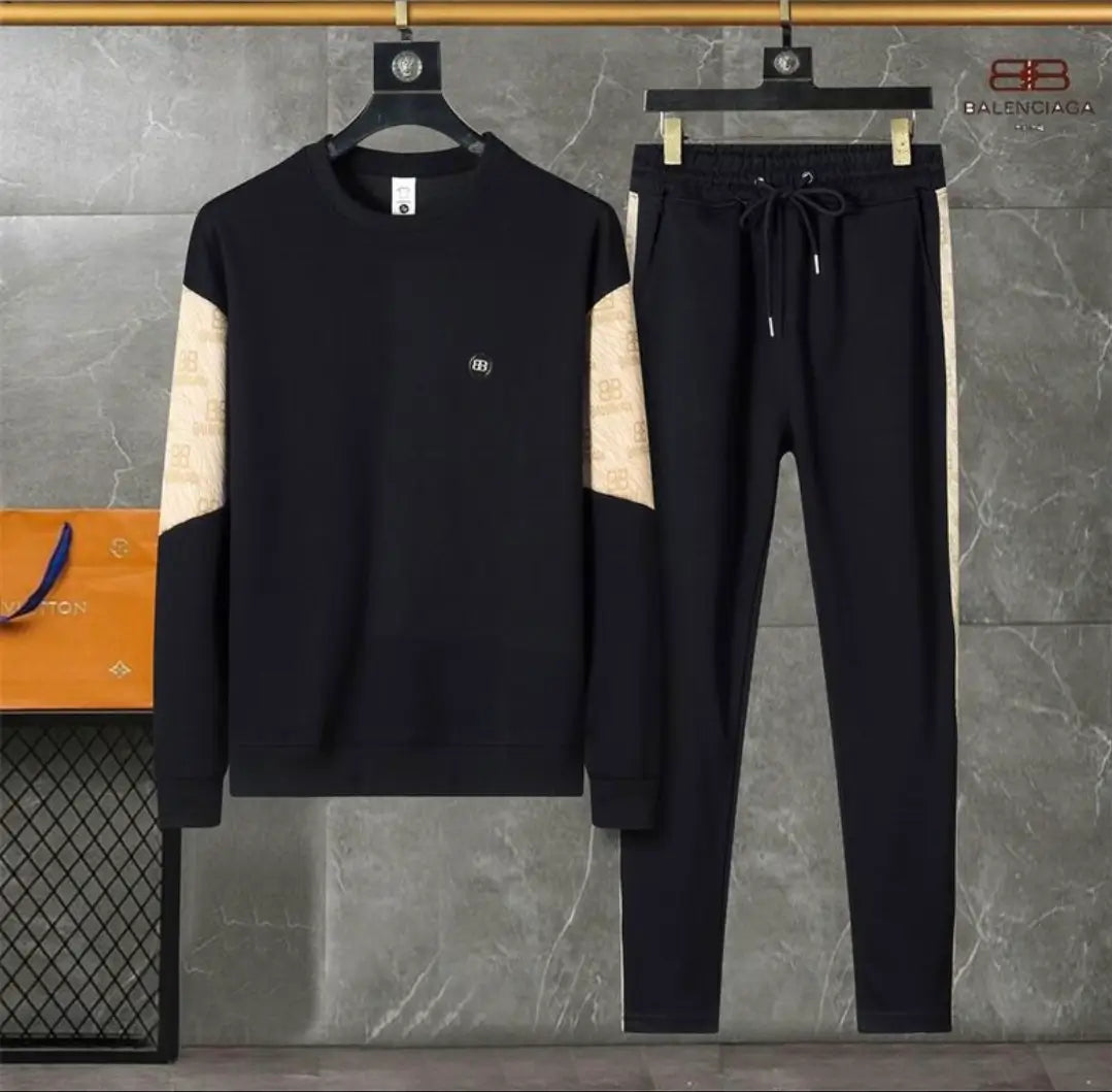 Les ensembles survêtement Balenciaga allient performance et style. Leur design avant-gardiste et leur qualité supérieure. Pas cher. Le moins cher.