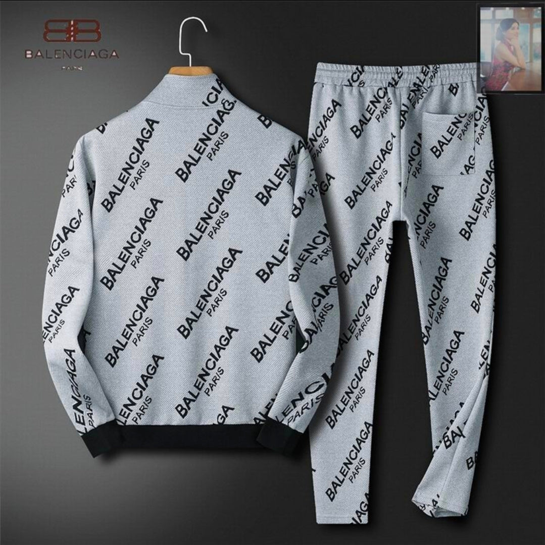 Les ensembles survêtement Balenciaga allient performance et style. Leur design avant-gardiste et leur qualité supérieure. Pas cher. Le moins cher.