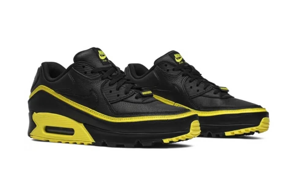 Ajoutez une touche dynamique à votre style avec les Baskets Nike Air Max 90 'Black Optic Yellow'. Un look percutant à ne pas manquer ! baskets pour homme tendance
