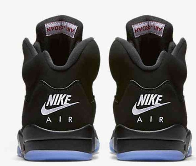 Les baskets Air Jordan 5 offrent un style audacieux et une performance exceptionnelle. leur design unique emblématique. Pas cher. Le moins cher. 