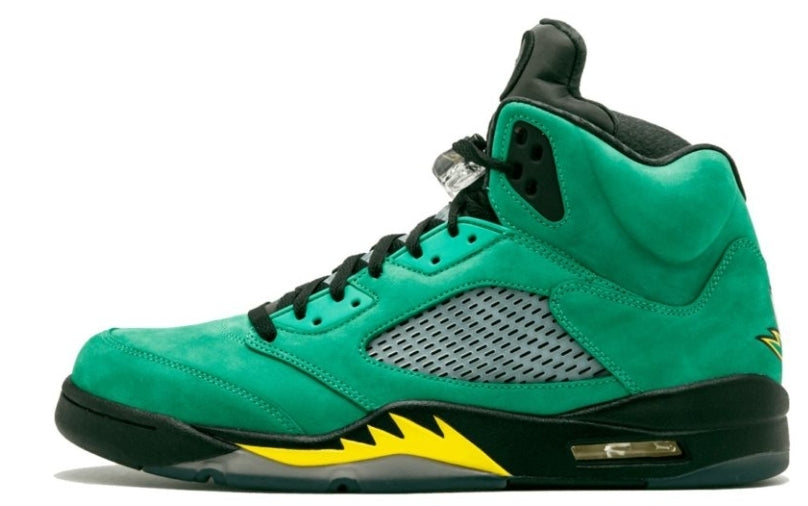 Les baskets Air Jordan 5 offrent un style audacieux et une performance exceptionnelle. leur design unique emblématique. Pas cher. Le moins cher. 