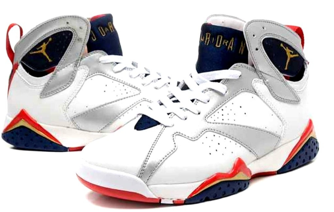 Les baskets Air Jordan 7 offrent un style iconique et une performance exceptionnelle.
  design emblématique   haute qualité. Au meilleur prix. Pas cher