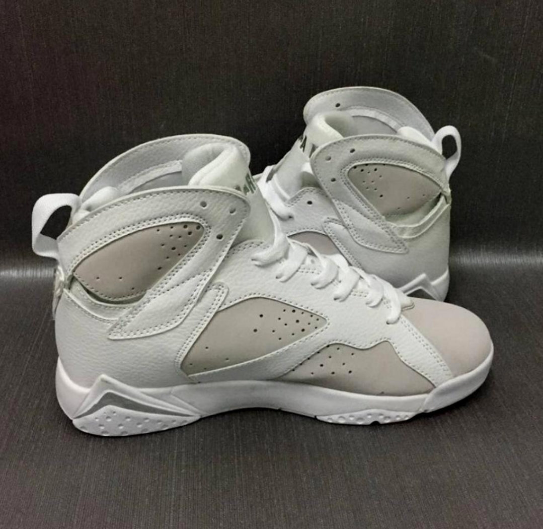 Les baskets Air Jordan 7 offrent un style iconique et une performance exceptionnelle.
  design emblématique   haute qualité. Au meilleur prix. Pas cher