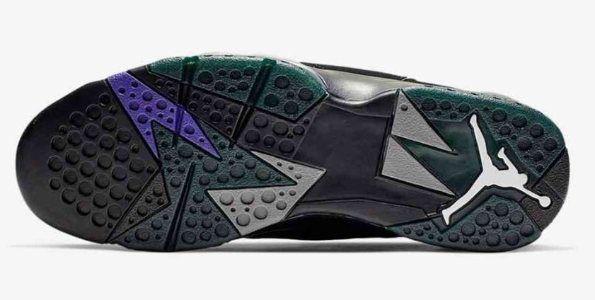 Les baskets Air Jordan 7 offrent un style iconique et une performance exceptionnelle.
  design emblématique   haute qualité. Au meilleur prix. Pas cher