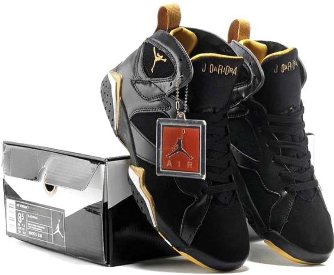 Les baskets Air Jordan 7 offrent un style iconique et une performance exceptionnelle.
  design emblématique   haute qualité. Au meilleur prix. Pas cher