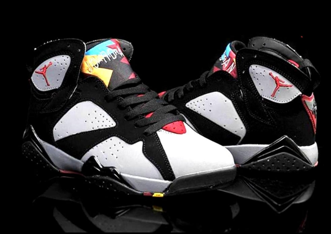 Les baskets Air Jordan 7 offrent un style iconique et une performance exceptionnelle.
  design emblématique   haute qualité. Au meilleur prix. Pas cher