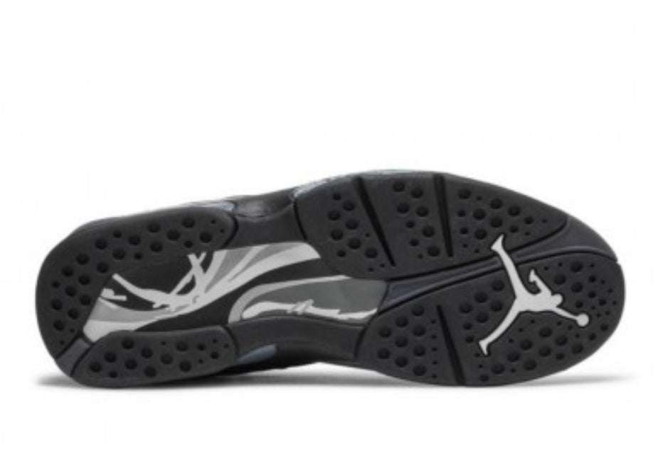 Les baskets Air Jordan 8 offrent un style audacieux et une performance exceptionnelle.

De plus, leur design distinctif et l'utilisation.