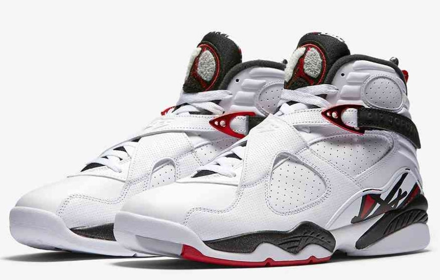 Les baskets Air Jordan 8 offrent un style audacieux et une performance exceptionnelle.

De plus, leur design distinctif et l'utilisation.