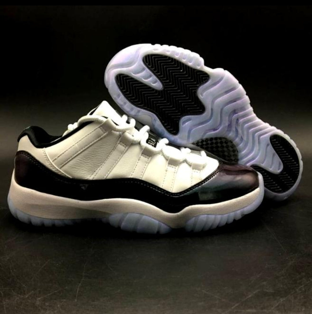 Les baskets Air Jordan 11 offrent un style légendaire et une performance exceptionnelle.design unique 
Pas Cher. moin cher.