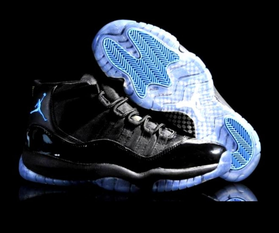 Air Jordan 11 Retro Sneakers
 Gamma Blue