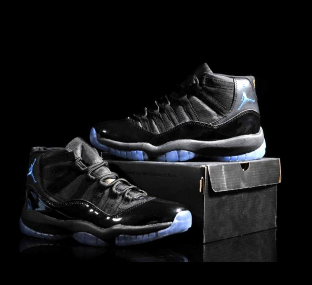 Air Jordan 11 Retro Sneakers
 Gamma Blue