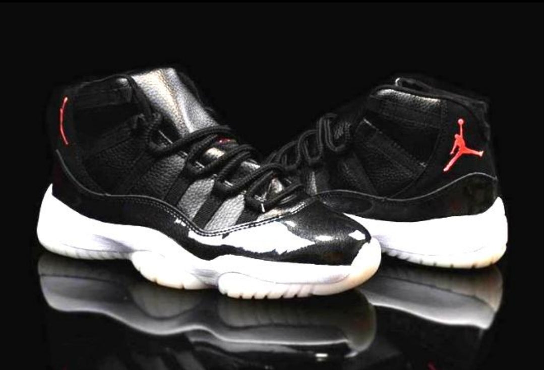 Les baskets Air Jordan 11 offrent un style légendaire et une performance exceptionnelle.design unique 
Pas Cher. moin cher.