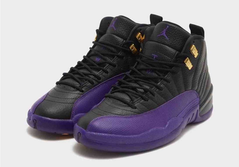 Les baskets Air Jordan 12 offrent un style iconique et une performance exceptionnelle.design distinctif.pas cher.moin Cher.