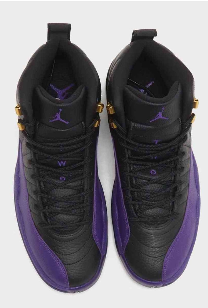 Les baskets Air Jordan 12 offrent un style iconique et une performance exceptionnelle.design distinctif.pas cher.moin Cher.