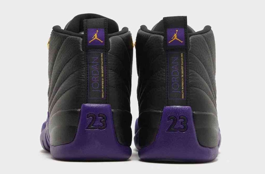 Les baskets Air Jordan 12 offrent un style iconique et une performance exceptionnelle.design distinctif.pas cher.moin Cher.