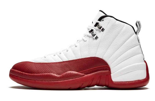 Les baskets Air Jordan 12 offrent un style iconique et une performance exceptionnelle.design distinctif.pas cher.moin Cher.