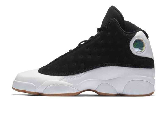 Les baskets Air Jordan 13 offrent un style emblématique et une performance exceptionnelle.
 design distinctif .pas Cher. Moins cher.