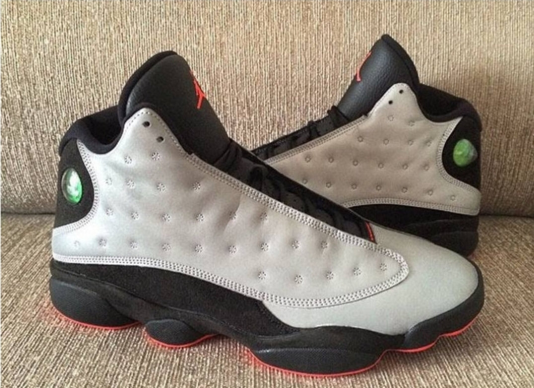 Les baskets Air Jordan 13 offrent un style emblématique et une performance exceptionnelle.
 design distinctif .pas Cher. Moins cher.