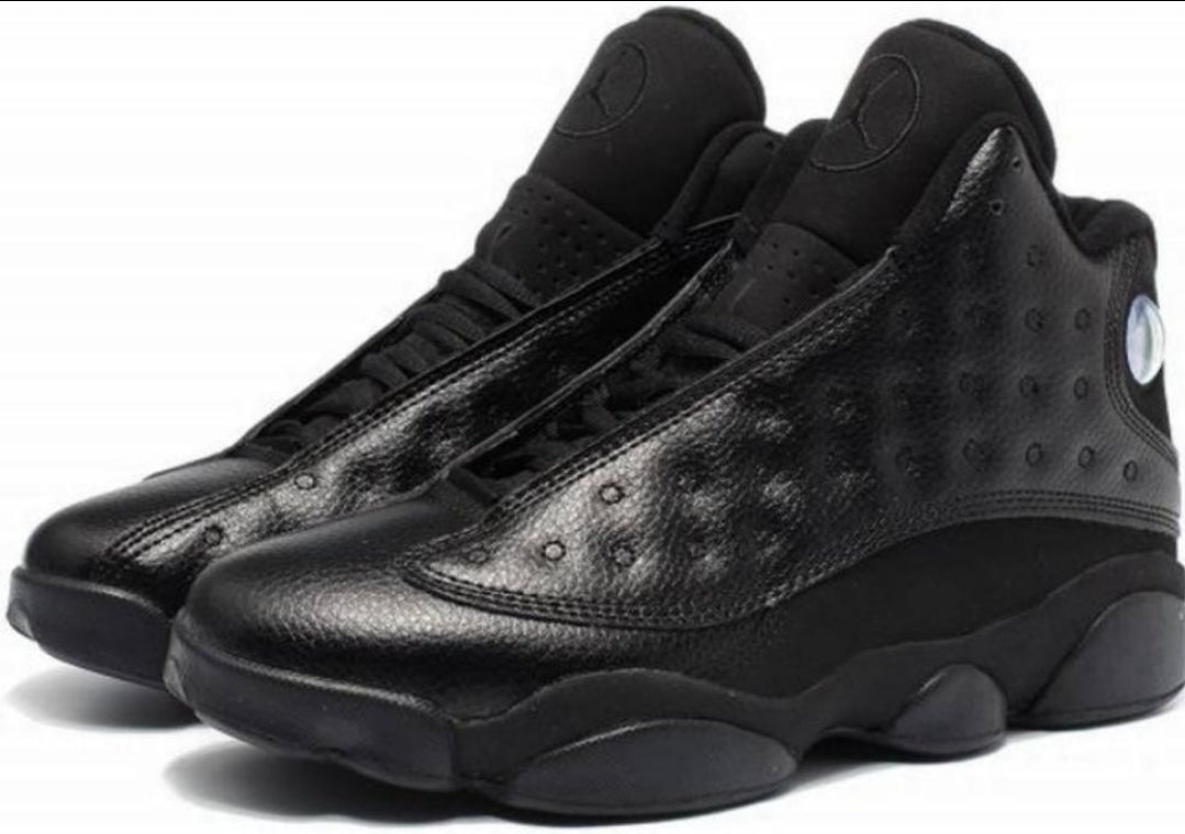 Les baskets Air Jordan 13 offrent un style emblématique et une performance exceptionnelle.
 design distinctif .pas Cher. Moins cher.