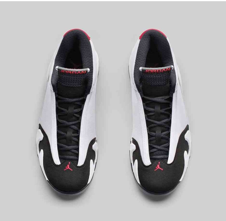 Les baskets Air Jordan 14 offrent un style emblématique et une performance exceptionnelle.

 design distinctif. Pas cher. Moins cher.