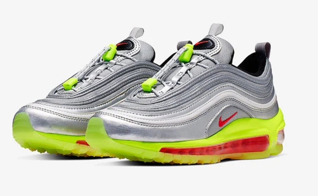 Les baskets Nike Air Max 97 sont synonymes de style emblématique et de confort absolu. Leur design ondulé distinctif.pas cher. Le moins cher. 