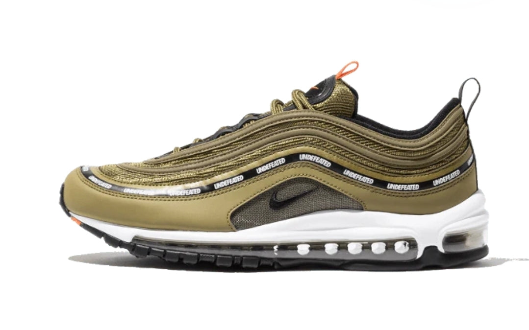Les baskets Nike Air Max 97 sont synonymes de style emblématique et de confort absolu. Leur design ondulé distinctif.pas cher. Le moins cher. 