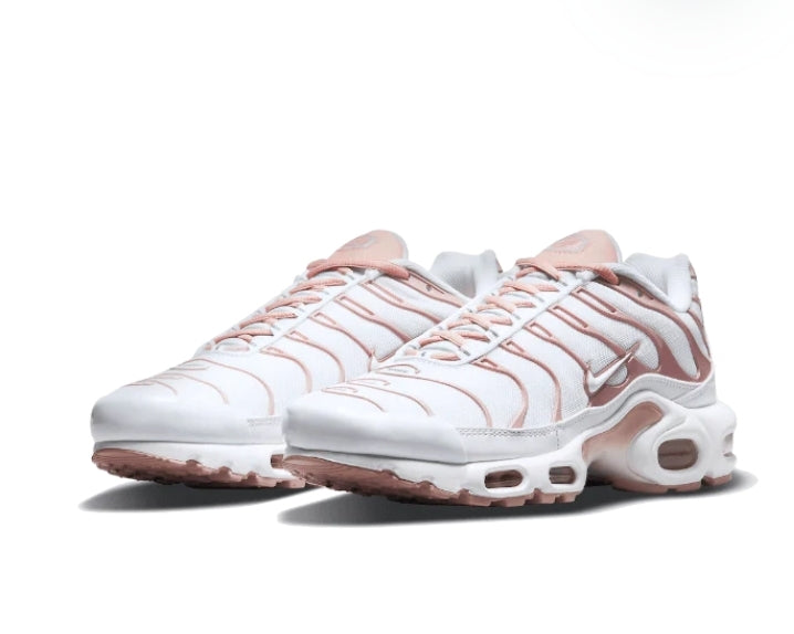 les baskets Nike TN Air Max Plus Femme sont un témoignage de l'engagement de Nike à combiner style et innovation. Exceptionnel 