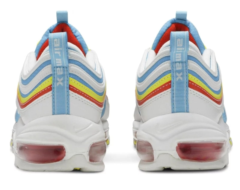 Les baskets Nike Air Max 97 sont synonymes de style emblématique et de confort absolu. Leur design ondulé distinctif.pas cher. Le moins cher. 