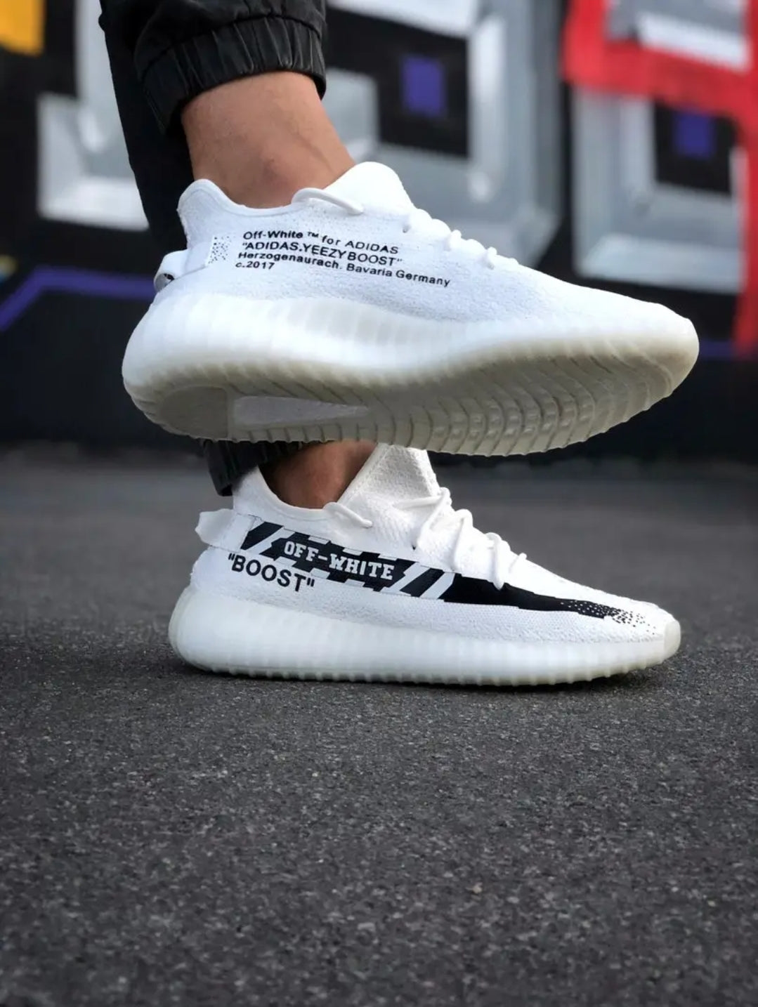 Les baskets Adidas Yeezy 350 sont une fusion parfaite de style emblématique et de confort exceptionnel.

 design distinctif pas cher. Le moins cher.